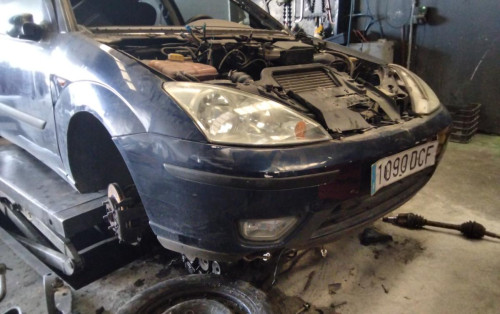 FORD FOCUS BERLINA (CAK) — Donor Vehicle for Used Parts 