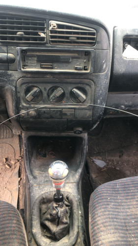 VOLKSWAGEN GOLF III (1H1)(11.1991) — vehículo donante para recambios 