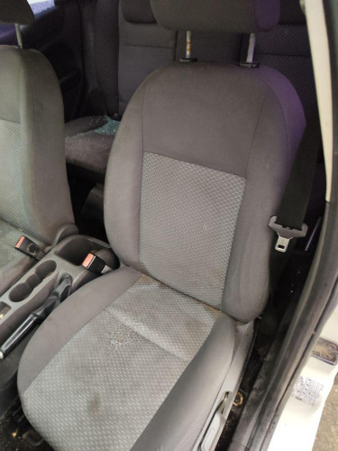 ASIENTO DELANTERO IZQUIERDO FORD FOCUS BERLINA (CAP) 