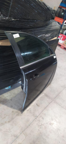 PUERTA DELANTERA DERECHA Opel INSIGNIA BERLINA 