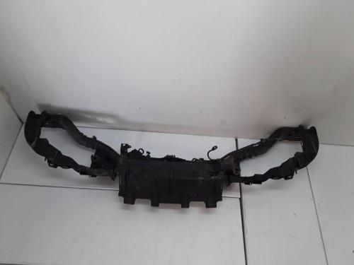 PANEL FRONTAL FORD FOCUS BERLINA (CB8) 