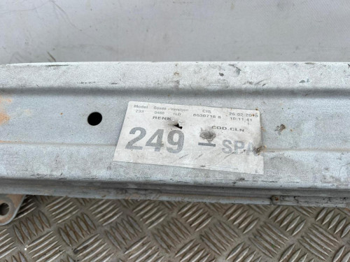 REFUERZO PARAGOLPES DELANTERO 