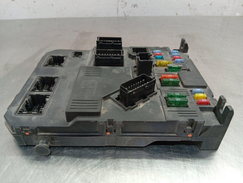 CAJA RELES / FUSIBLES Citroen BERLINGO 