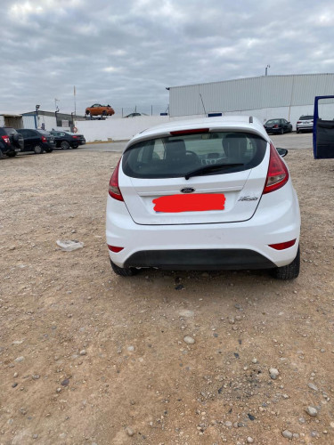 FORD FIESTA (CB1) — vehículo donante para recambios 