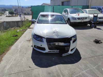 AUDI A4 BERLINA (8K2)