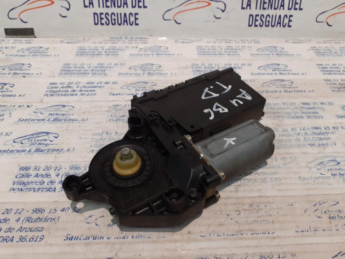  MOTOR ELEVALUNAS TRASERO DERECHO 