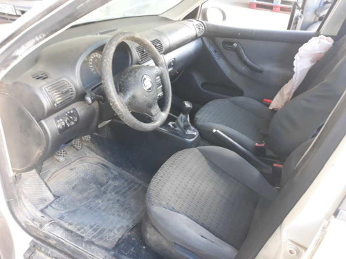  SEAT TOLEDO (1M2) 