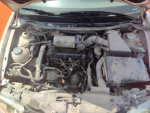  SEAT CORDOBA BERLINA (6L2) 