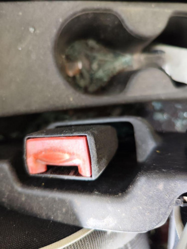 ENGANCHE CINTURON DELANTERO IZQUIERDO Fiat 500 (150) BERLINA 