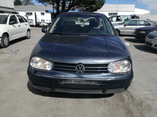VOLKSWAGEN GOLF IV BERLINA (1J1)(10.1997) — vehículo donante para recambios 