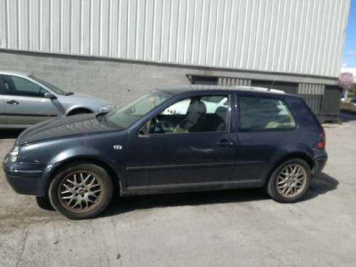 VOLKSWAGEN GOLF IV BERLINA (1J1)(10.1997) — vehículo donante para recambios 