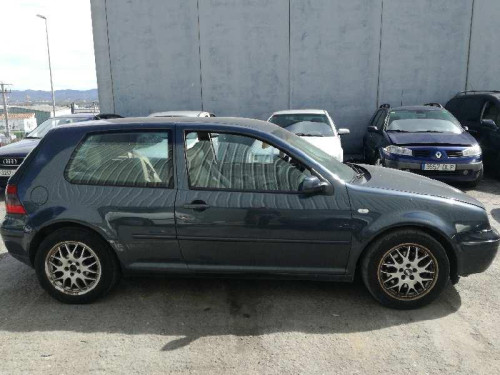 VOLKSWAGEN GOLF IV BERLINA (1J1)(10.1997) — vehículo donante para recambios 