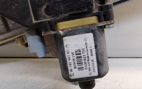 ELEVALUNAS DELANTERO DERECHO Peugeot 208 