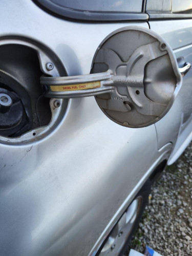 TAPA EXTERIOR COMBUSTIBLE Chrysler PT CRUISER 