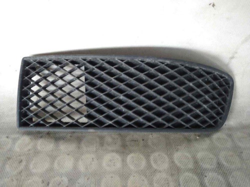 REJILLA PARAGOLPES IZQUIERDA Volkswagen POLO III (6N1) 
