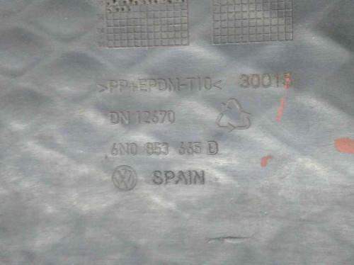 REJILLA PARAGOLPES IZQUIERDA Volkswagen POLO III (6N1) 