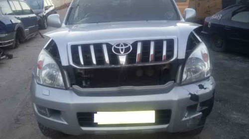 TOYOTA LAND CRUISER (J12) — vehículo donante para recambios 