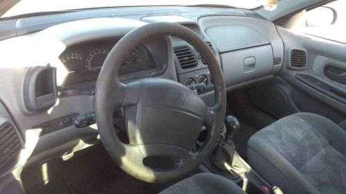 RENAULT LAGUNA (B56) — vehículo donante para recambios 