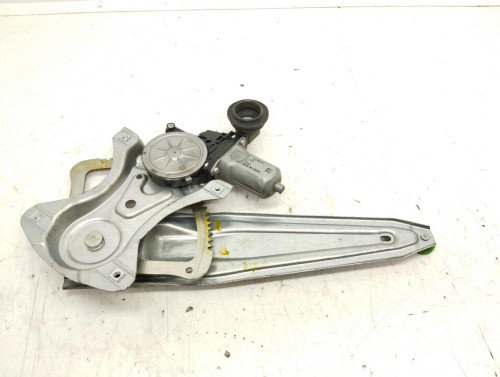 ELEVALUNAS TRASERO IZQUIERDO Toyota YARIS (KSP1/NLP1/NSP1) 