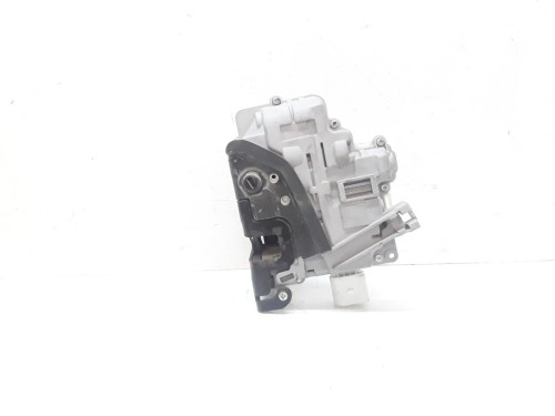 CERRADURA PUERTA TRASERA IZQUIERDA Volkswagen PASSAT VARIANT (3B6) 