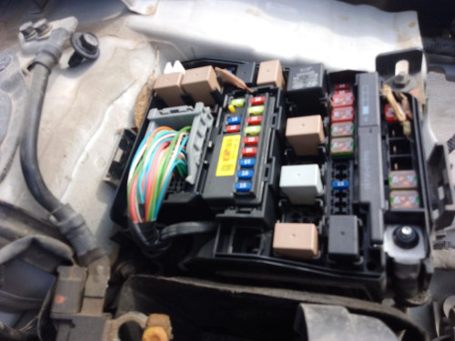 CAJA RELES / FUSIBLES Kia CEED (JD) 