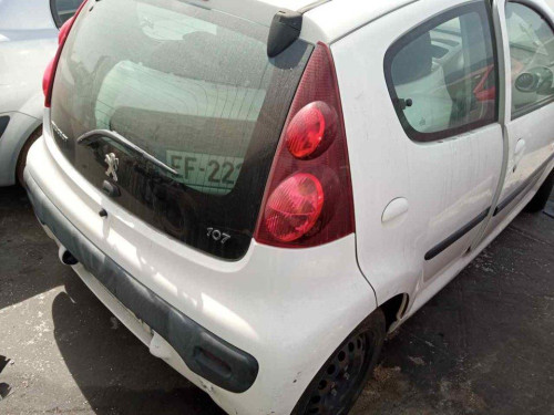  PEUGEOT 107 