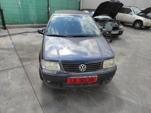 VOLKSWAGEN POLO III BERLINA (6N2) — vehículo donante para recambios 