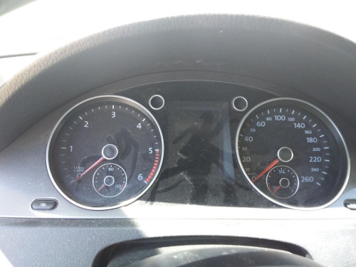 CUADRO INSTRUMENTOS Volkswagen PASSAT BERLINA (3C2) 
