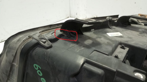 FARO DERECHO AUDI A4 AVANT (8E) 