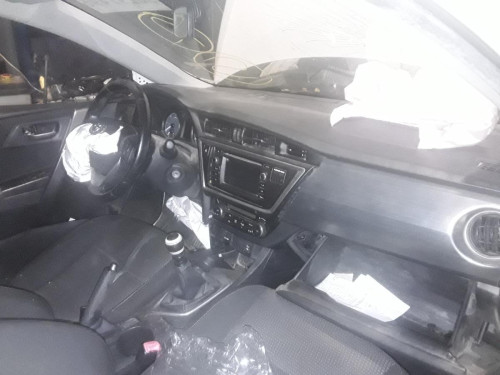  TOYOTA AURIS (E18) 