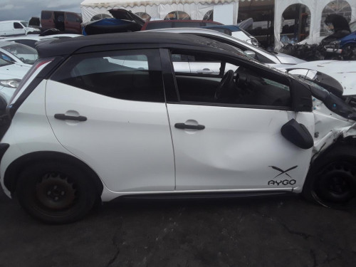  TOYOTA AYGO (B4) 