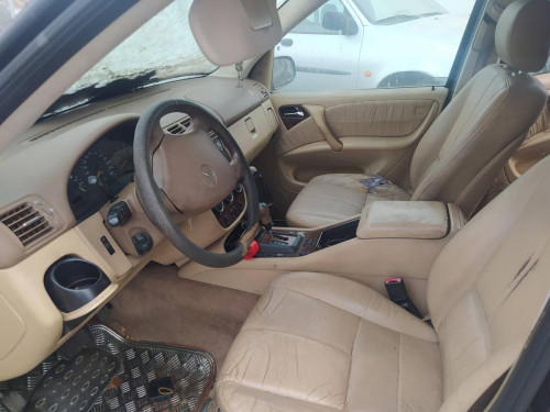  MERCEDES-BENZ CLASE ML (BM 163) 