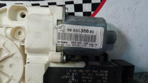  MOTOR ELEVALUNAS DELANTERO IZQUIERDO 