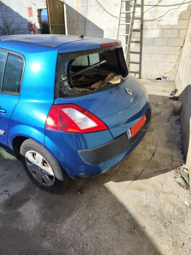 RENAULT MEGANE II BERLINA 5P — автомобиль-донор на запчасти 