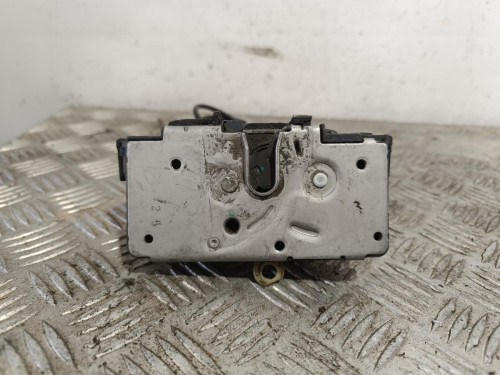  CERRADURA PUERTA DELANTERA IZQUIERDA 