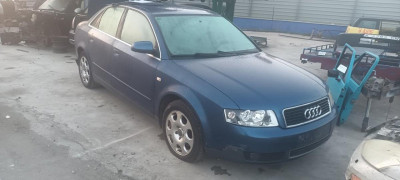 AUDI A4 BERLINA (8E)