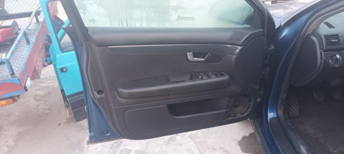  AUDI A4 BERLINA (8E) 