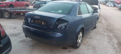  AUDI A4 BERLINA (8E) 