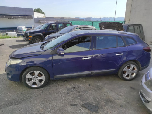 RENAULT MEGANE III BERLINA 5P — автомобиль-донор на запчасти 