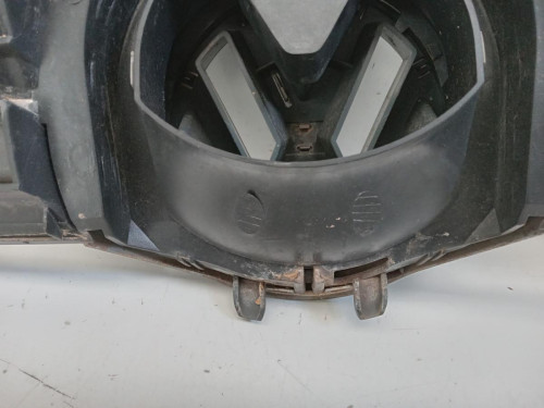  REJILLA DELANTERA VOLKSWAGEN GOLF V (1K1)(10.2003) 