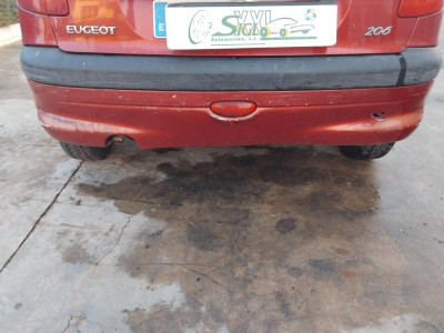 PARAGOLPES TRASERO Peugeot 206 (1998->)