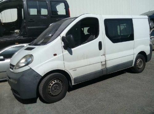 OPEL VIVARO — vehículo donante para recambios 