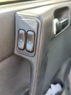 MANDO ELEVALUNAS DELANTERO IZQUIERDO