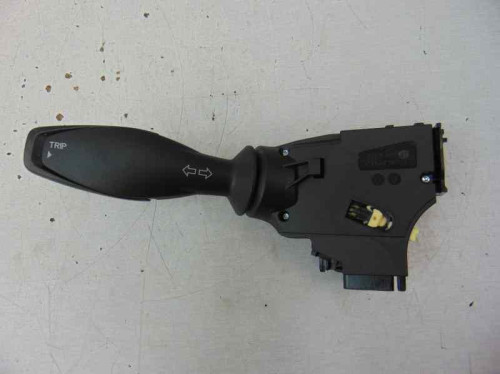  MANDO LUCES FORD KA+ (CDU) 