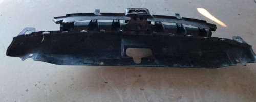 REJILLA DELANTERA Peugeot 307 BREAK / SW (S1)(04.2002) 