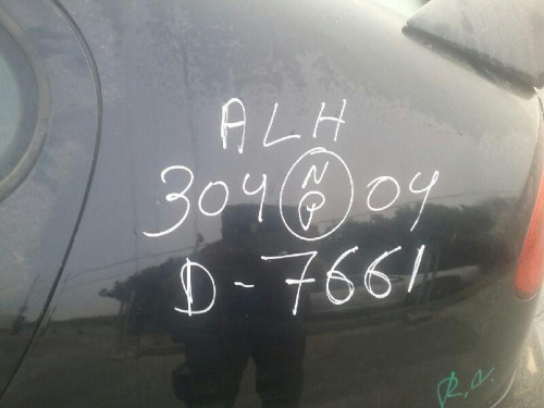 SEAT LEON (1M1) — автомобиль-донор на запчасти 