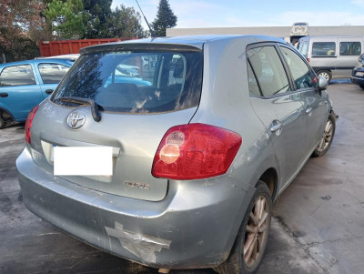 TOYOTA AURIS (E15)