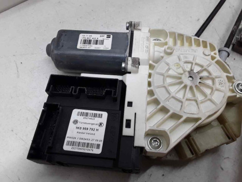 ELEVALUNAS DELANTERO DERECHO Seat LEON (1P1) 