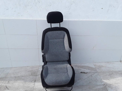 ASIENTO DELANTERO DERECHO