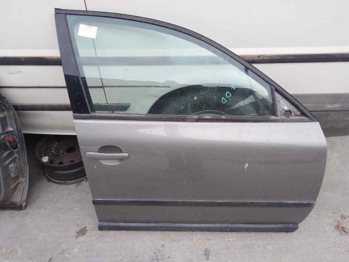 PUERTA DELANTERA DERECHA VOLKSWAGEN PASSAT BERLINA (3B3) 